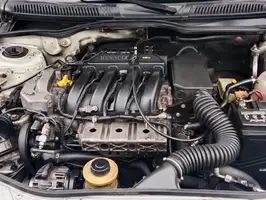 2005  Renault Megane - Image 11