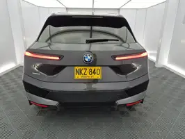 2025  Bmw Ix - Image 14