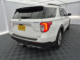 2023  Ford Explorer - Image 28