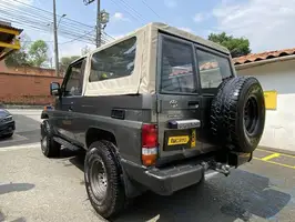 1999  Toyota Land - Image 11