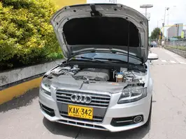 2010  Audi A4 - Image 25