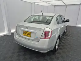 2011  Nissan Sentra - Image 13