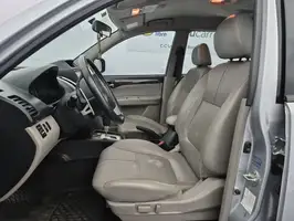 2016  Mitsubishi Unknown - Image 38