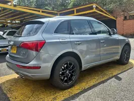 2011  Audi Q5 - Image 17