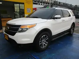 2014  Ford Explorer - Image 28