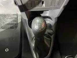 2022  Renault Sandero - Image 19