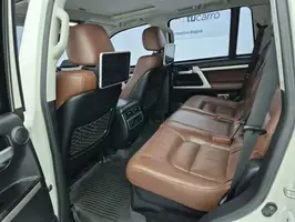 2019  Toyota Land - Image 22