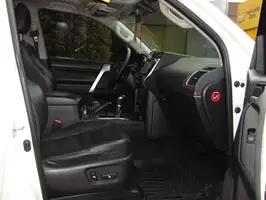 2020  Toyota Prado - Image 16