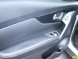 2020  Nissan X - Image 17