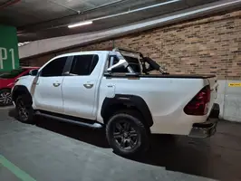 2021  Toyota Hilux - Image 12
