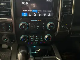 2019  Ford F150 - Image 30