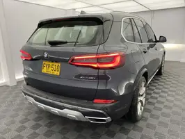 2019  Bmw X5 - Image 36