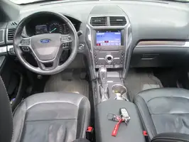 2019  Ford Explorer - Image 18