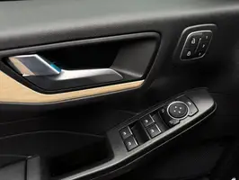 2022  Ford Escape - Image 24