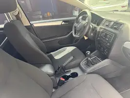 2017  Volkswagen Jetta - Image 16
