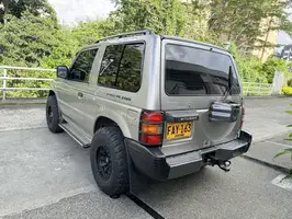 2005  Mitsubishi Unknown - Image 23