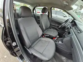 2017  Volkswagen Voyage - Image 33