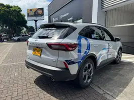 2025  Ford Escape - Image 30