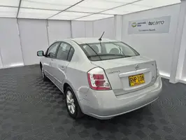 2011  Nissan Sentra - Image 11