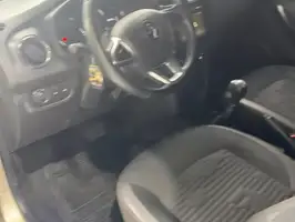 2022  Renault Sandero - Image 17