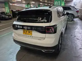 2020  Volkswagen T - Image 17