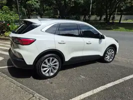 2022  Ford Escape - Image 36