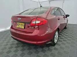 2013  Ford Fiesta - Image 16