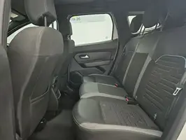 2025  Renault Duster - Image 22