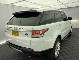 2014  Land Rover Unknown - Image 16
