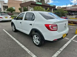 2022  Renault Logan - Image 27