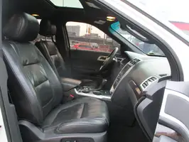 2014  Ford Explorer - Image 33