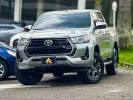 2022  Toyota Hilux - Image 9