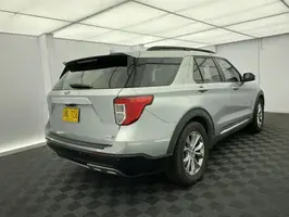 2020  Ford Explorer - Image 16