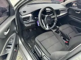 2022  Kia Rio - Image 17