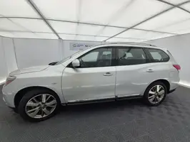 2015  Nissan Pathfinder - Image 13