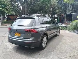 2019  Volkswagen Tiguan - Image 16
