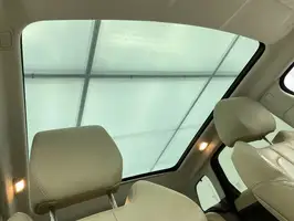 2014  Land Rover Unknown - Image 38