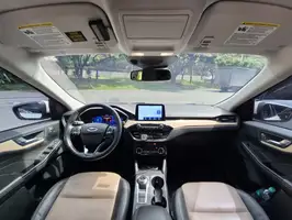 2022  Ford Escape - Image 38