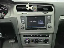 2017  Volkswagen Golf - Image 45