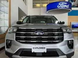2025  Ford Explorer - Image 35