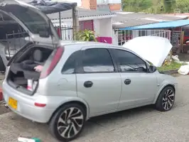 2006  Chevrolet Corsa - Image 10