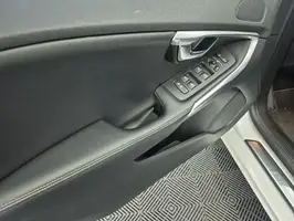 2018  Volvo Unknown - Image 16