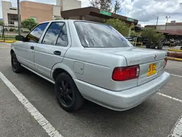 2015  Nissan Sentra - Image 32