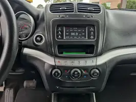 2015  Dodge Unknown - Image 23