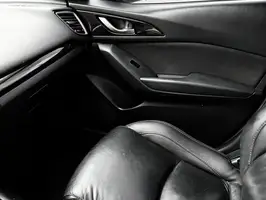 2015  Mazda 3 - Image 18