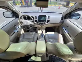 2009  Toyota Fortuner - Image 25