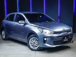 2020  Kia Rio - Image 11