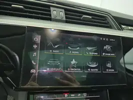 2022  Audi E - Image 25