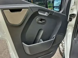 2020  Renault Master - Image 40