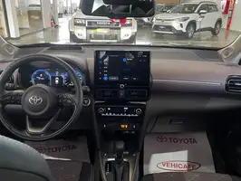 2025  Toyota Yaris - Image 17